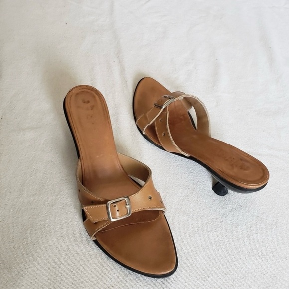 Honey kitten heel Italian leather sandals size 7 - Picture 2 of 12